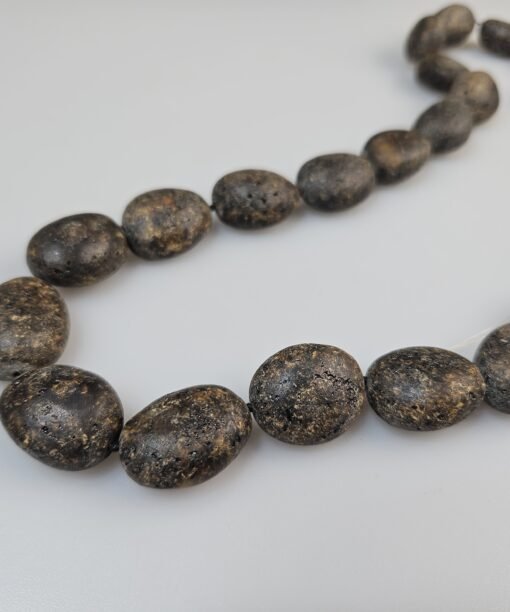 Neapdirbto gintaro karoliai