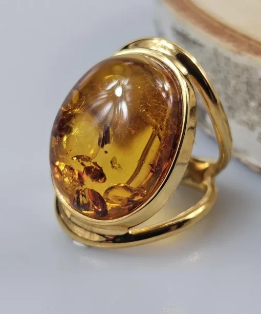 auksinis konjakinio gintaro reguliuojamas žiedas