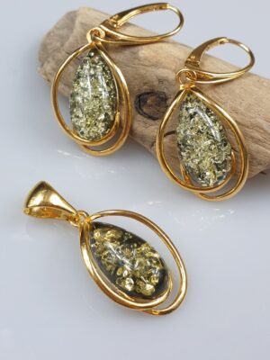 Kovo 8-osios proga dovanokite gintaro papuošalus