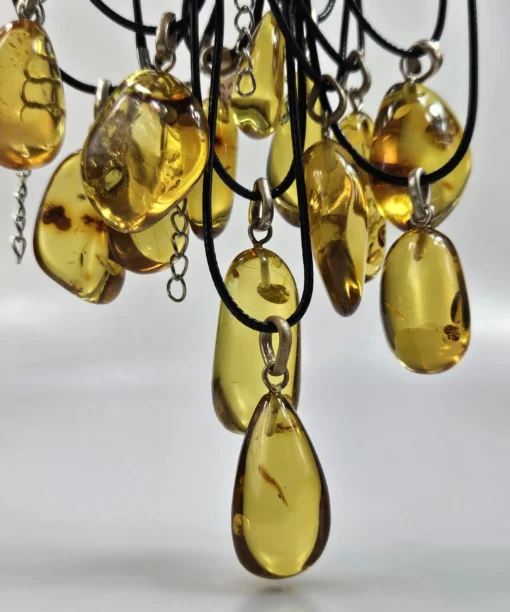 Geltono gintaro pakabukas, Gintarinis pakabukas vyrui arba moteriai, unisex papuošalas