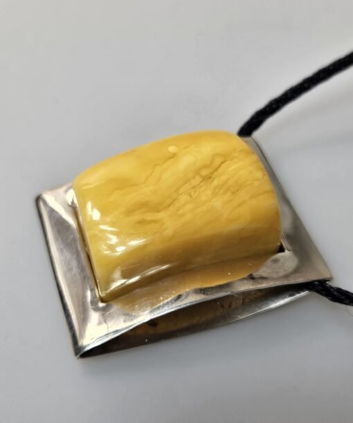 Karališkas baltas gintaras su sidarbu Dovana mamai Dovana žmonai