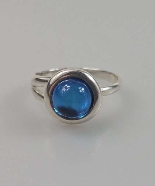 Luxurious silver ring with blue amber 925